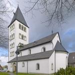 Soest-Ostönnen, ev. Kirche, ehem. St. Andreas, Außenansicht von Nordosten. Foto: LWL/Dülberg. (vergrößerte Bildansicht wird geöffnet)
